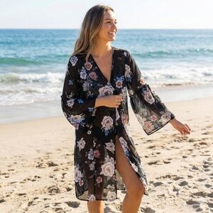 BAND OF GYPSIES Black Floral Kimono / Beach Cover Bell Sleeves Open Front Sz M